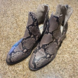 Steve Madden Boots